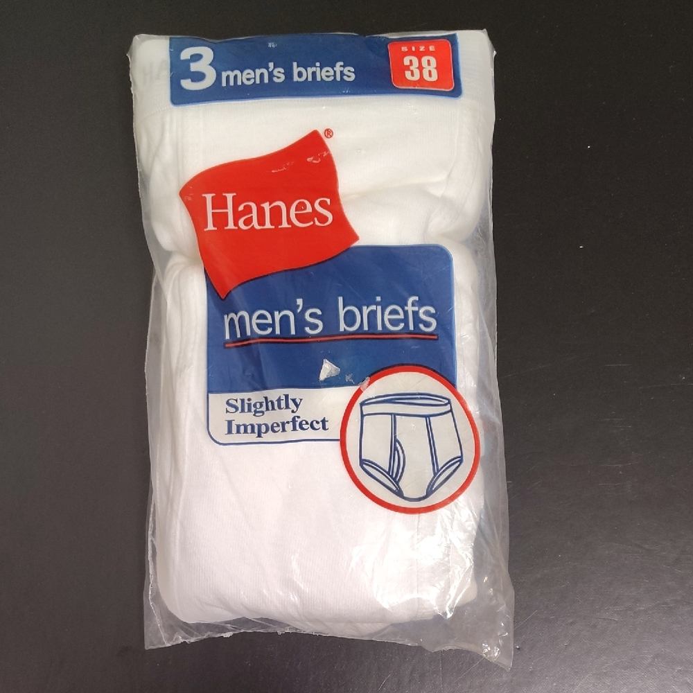 2002 Hanes Signature Collection White Briefs SLIGHTLY IMPERFECT 3 Pack Sz 38